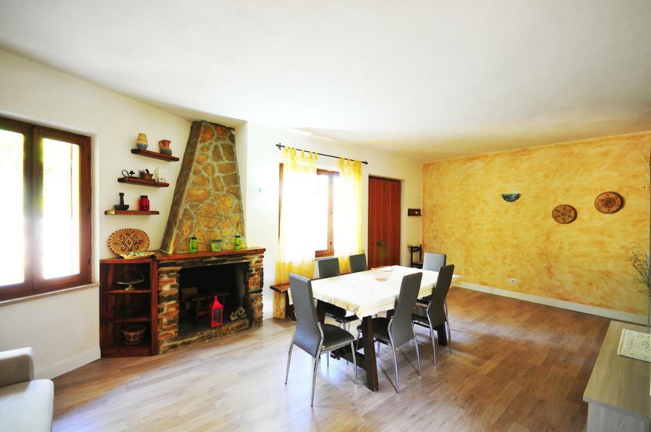 ポルト・オッティオル Residenza I Melograniヴィラ エクステリア 写真