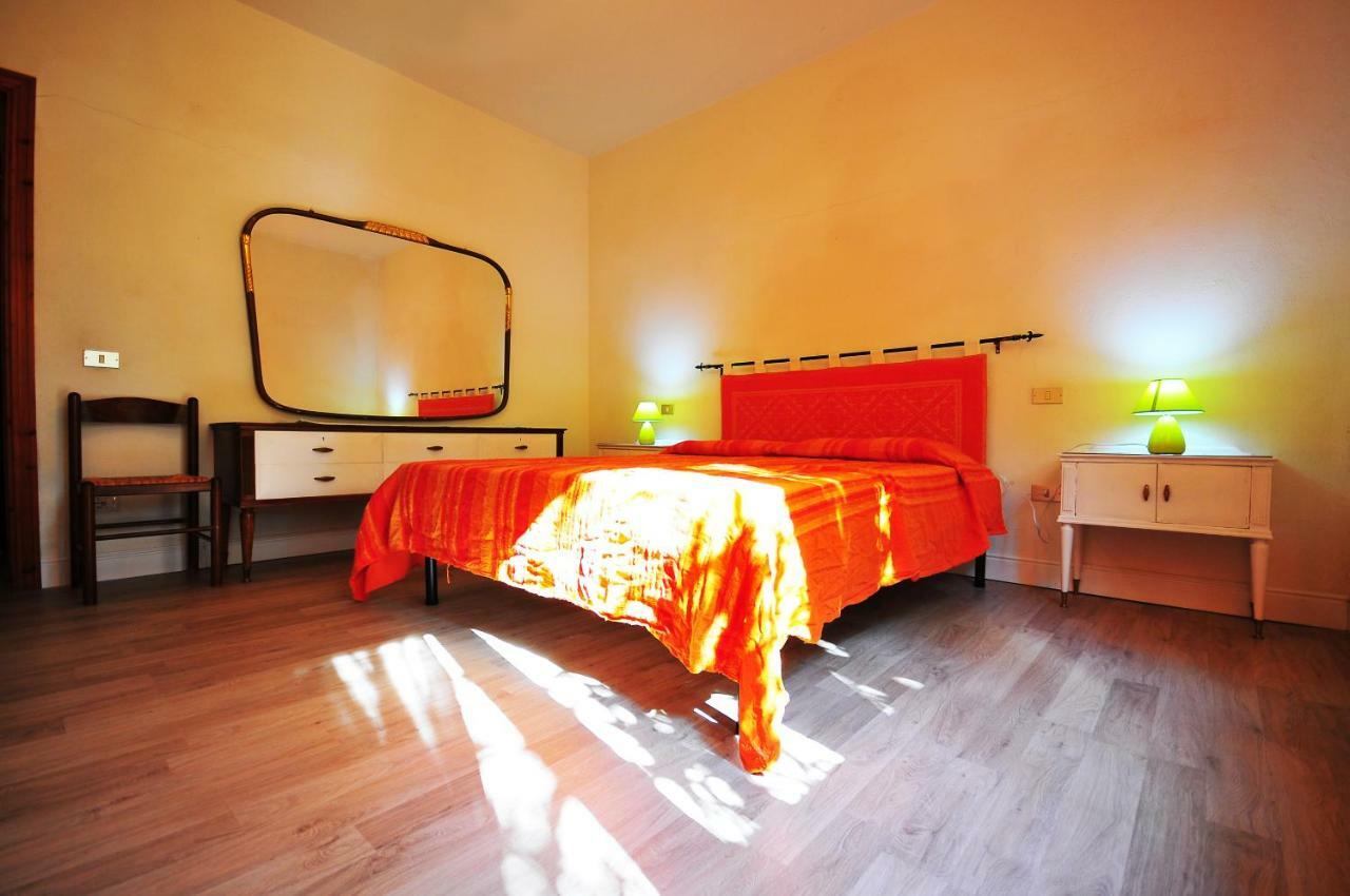 ポルト・オッティオル Residenza I Melograniヴィラ エクステリア 写真