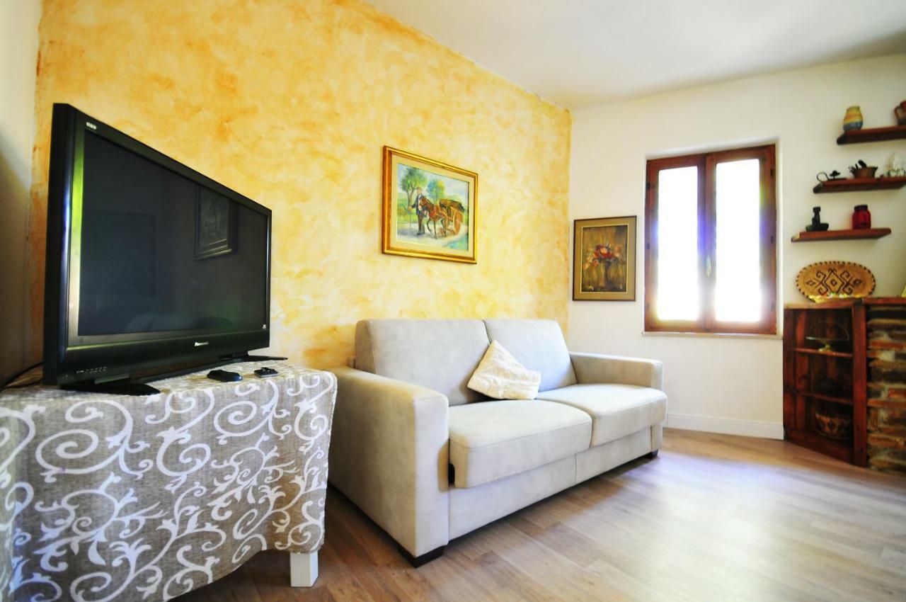ポルト・オッティオル Residenza I Melograniヴィラ エクステリア 写真